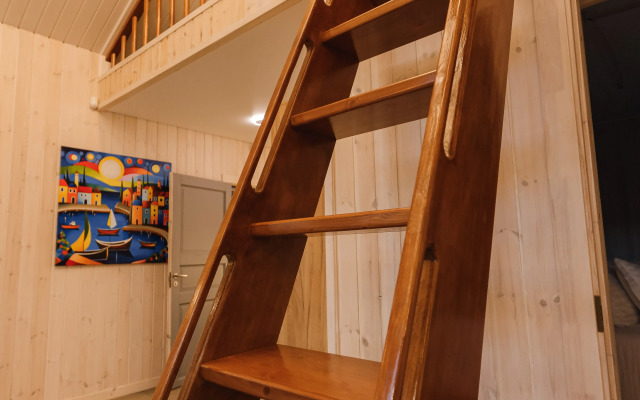 Частный Дом Уютный на Берегу Озера