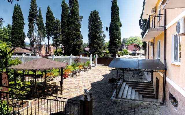 Kiparis Hotel