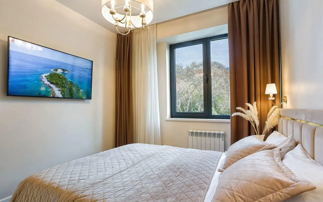 Na Ulitse Drazhinskogo 48 Flat