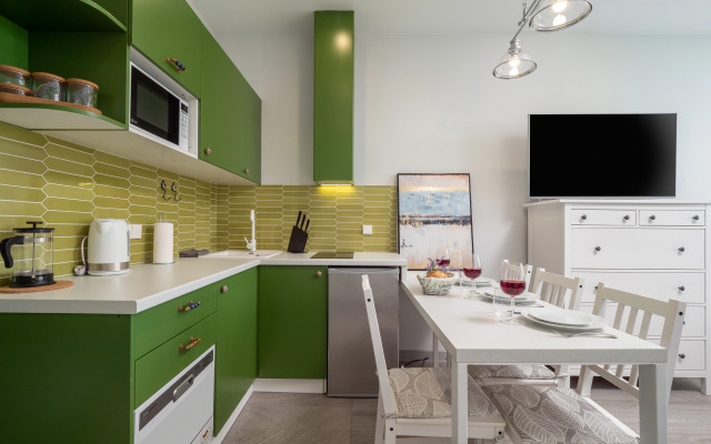 Dizaynerskaya S Vidom Na More I Dendrariy Flat