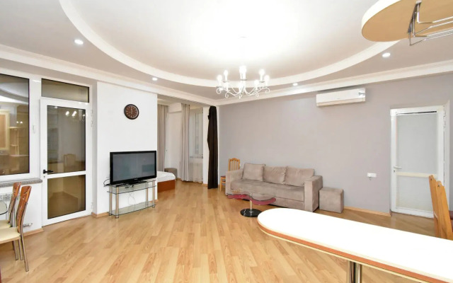 3-Komn. V Novostroyke, Ulitsa In Yerevantsu,hh331 Flat