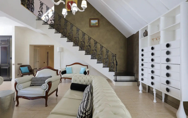 Квартира 2 уровня на Аптечной