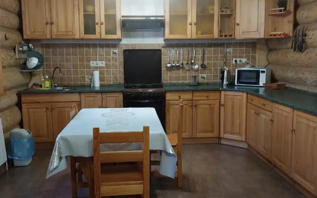 Частный дом Уница 300кв.м на первой линии озера Селигере