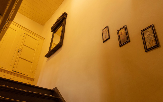 Tarihi Rum Konağı Antikhan Bed&Breakfast