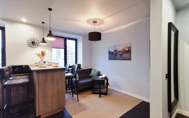 Apart-Comfort Dvuhkomnatnye Na 6 Chelovek U Metro Kievskaya Apartments