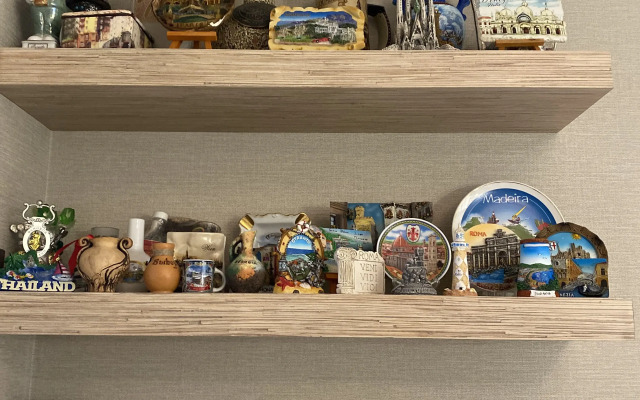 Uyutnaya Trekhkomnatnaya S Shikarnoy lodzhiey Flat