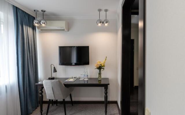 Jardin Park Hotel