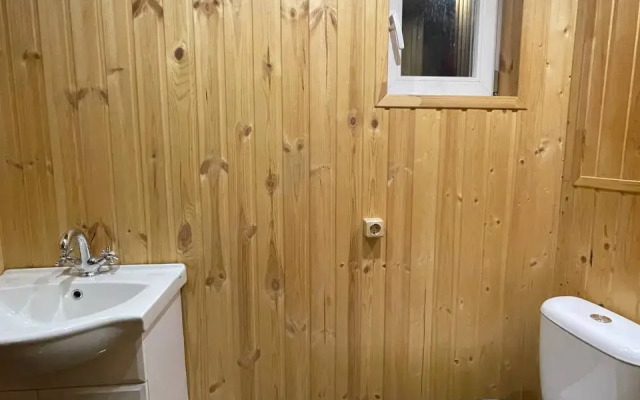 S Baney Na Beregu Kazanki Private house