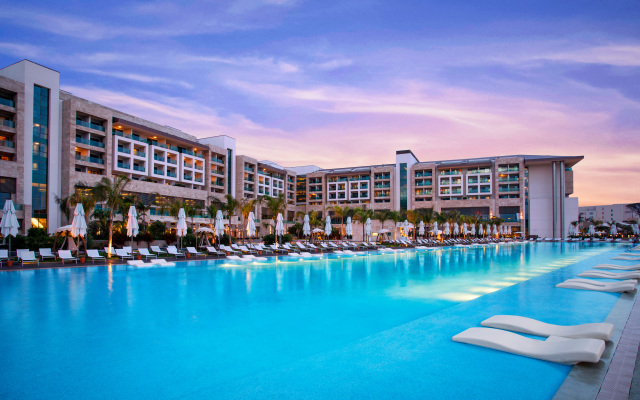 Regnum Carya Hotel