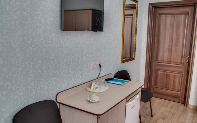 Skver Vyisotskogo Hotel