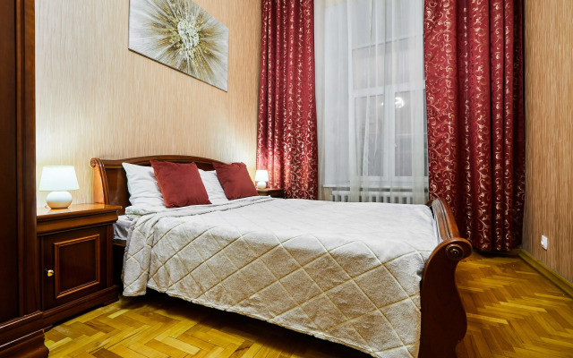 Flatstay S Erkerom I Vysokimi Potolkami Apartments