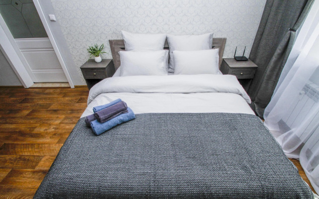 Odnokomnatnaya Kvartira Karolinskogo,10 Apartments
