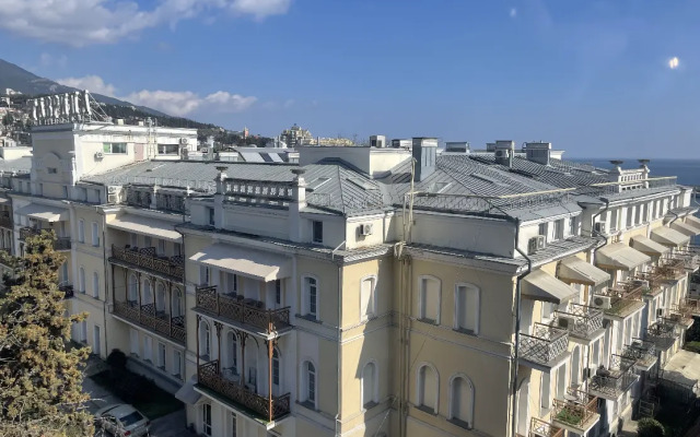 Апартаменты Люкс модест в Тавриде на набережной Ялты