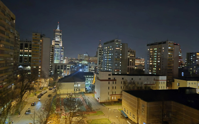 Квартира Уютная с видом на сталинские высотки