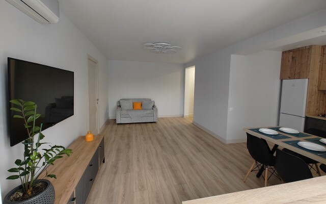 Flat na Lenina 328/2