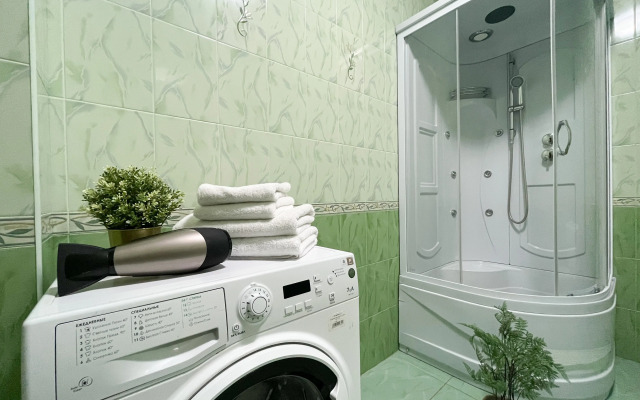 Dobrye Kvartiry Na Gvardeyskom 302 Apartments