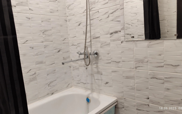 Na Shilova 12 Flat
