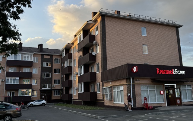 Posutocho na Chetvertom Etazhe Flat