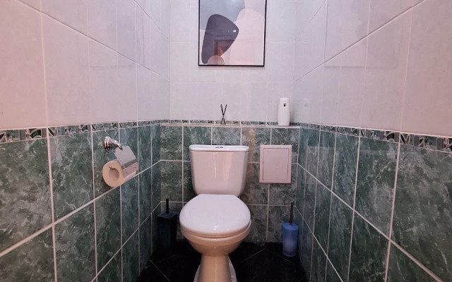 Versal Apartments V Samom Tsentre Flat
