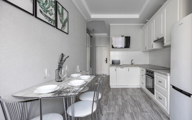 Red Apartments Art Layt Siti Charlz Apartments