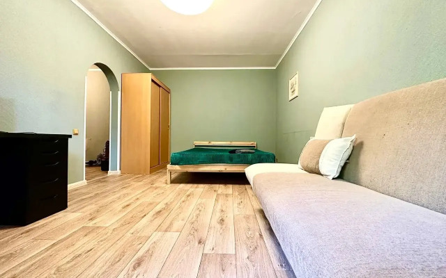 Bolshie U Aerorort/sokol Apartments