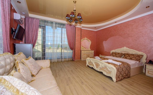 VK Royal Hotel