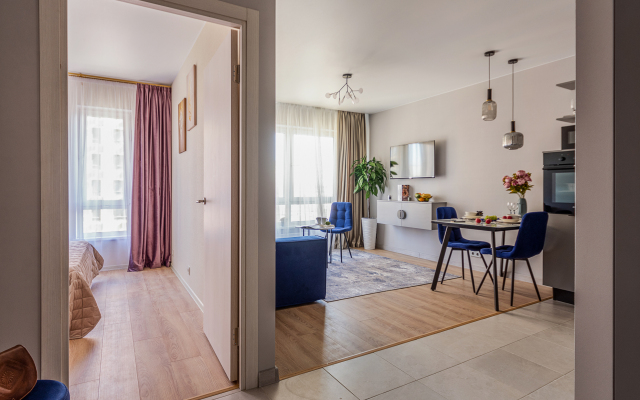evro-2 u m. Lesnaya Apartments