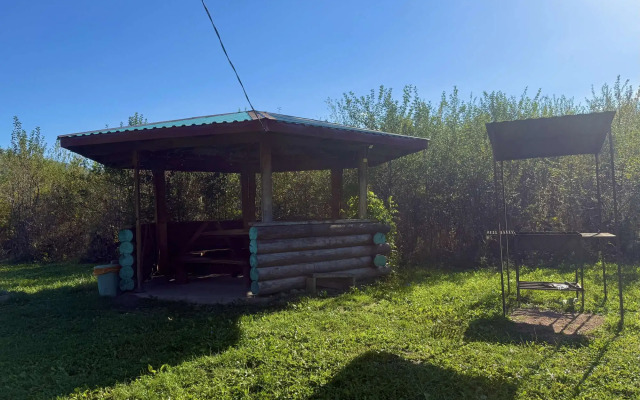 Thach from Travel Hotels Entourage