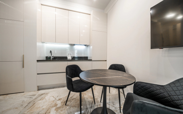 El&T 10 Apartments