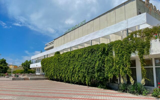 Kurortny Hotel Atelika Gorizont Sudak 2**