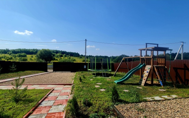 S Krasnym Zalom Private house
