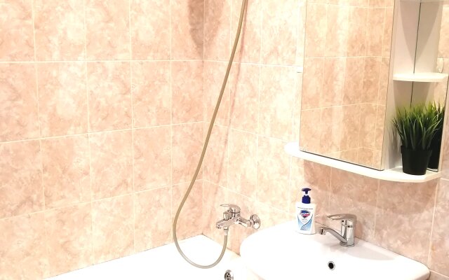 M7 Pervomayskaya 14 Apartments