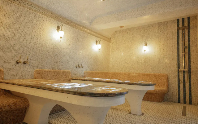 Kohinur Plaza Hotel