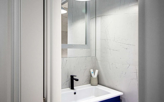 Квартира на набережной с видом на реку