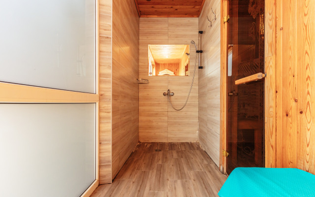 Aprelskie Tezisy Guest House