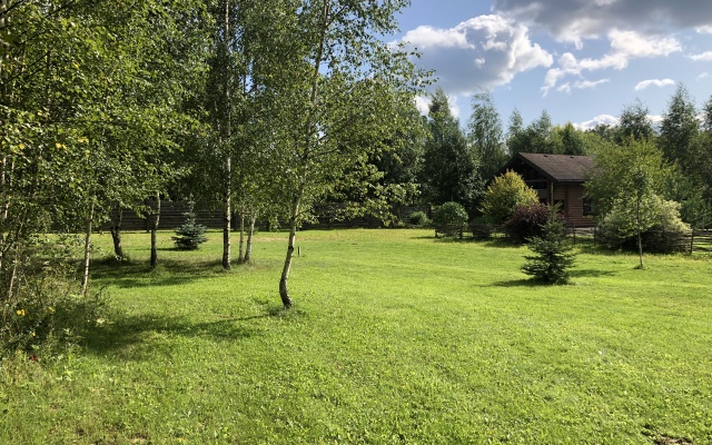 Гостевой Дом с Клёвой Рыбалкой в Своём Пруду, Около Реки