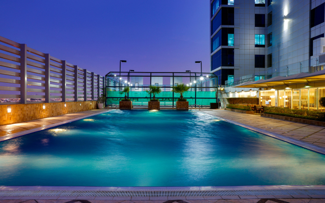 La Suite Dubai Hotel & Apartments Hotel