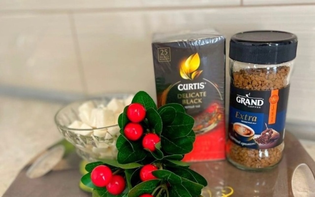 Квартира студия GoldApart на Университетской набережной 46