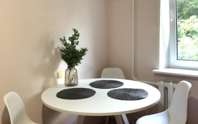 Servisnye apartamenty na ulitse Leyteyzena Flat