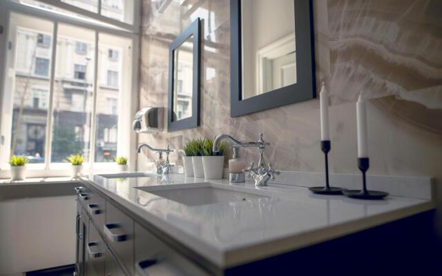 Отель Public House