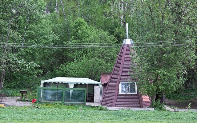 Bereg Priclucheniy Recreation Center Hotel