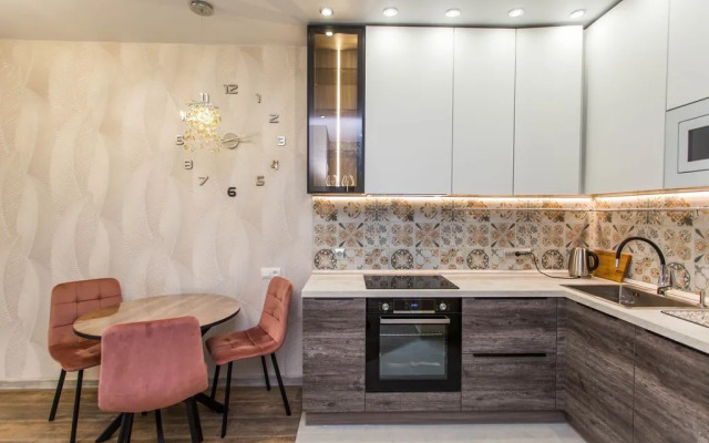 Na Ul. Sochinskaya 12 Flat