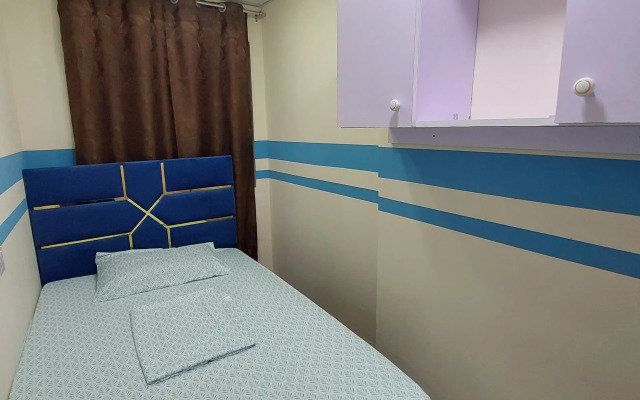 Benitah Capsule Family Rooms and Partitions Hostel