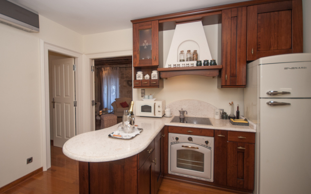 Old Square Stone Pearl Apartments
