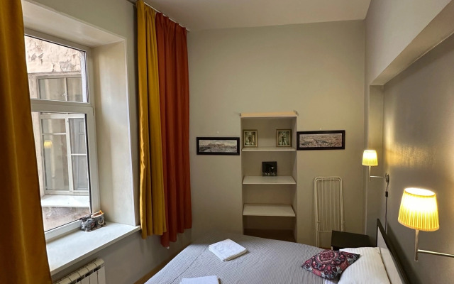 on Rubinstein Living quarters