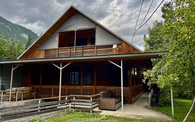 Частный дом Уют горных вершин