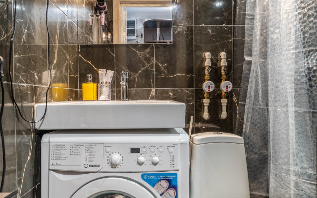 Апартаменты Six