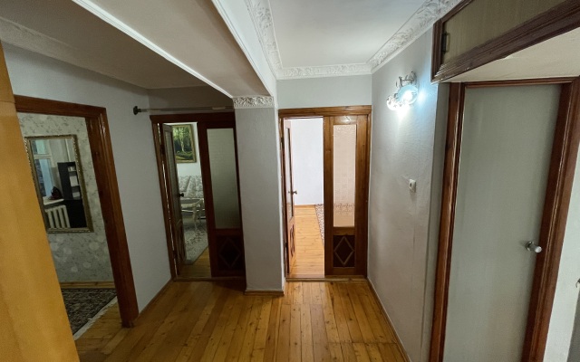 Uyutnaya Byudzhetnaya Kvartira V Samom Tsentre Goroda Apartments