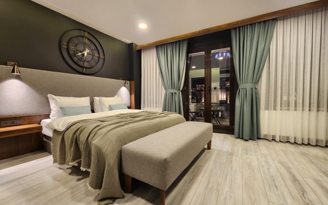 Отель Taksim Landhouse