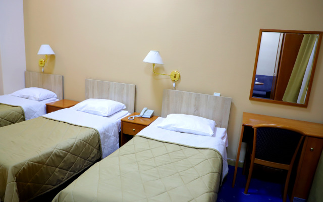 Araks Hotel Complex